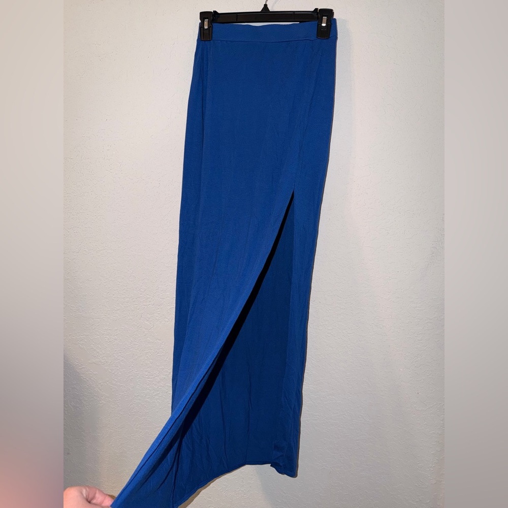 NWT express Women's Royal Blue Maxi Skirt with High slit size XS —D - Picture 2 of 5